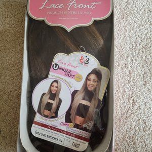 Bobbi Boss Lace Front Wig Brooklyn 13x7 part FS4.27 NEW